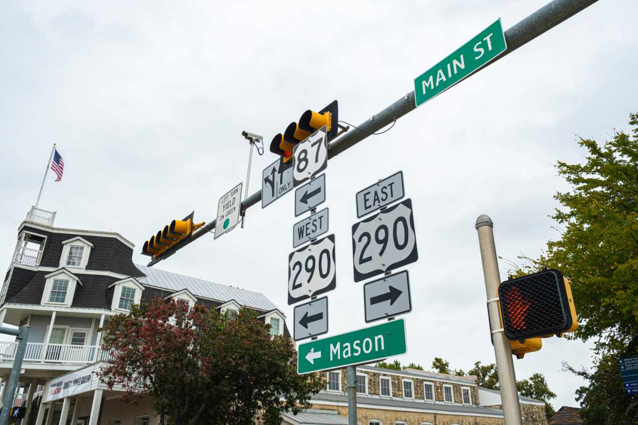 Texas highway signs to Mason, TX